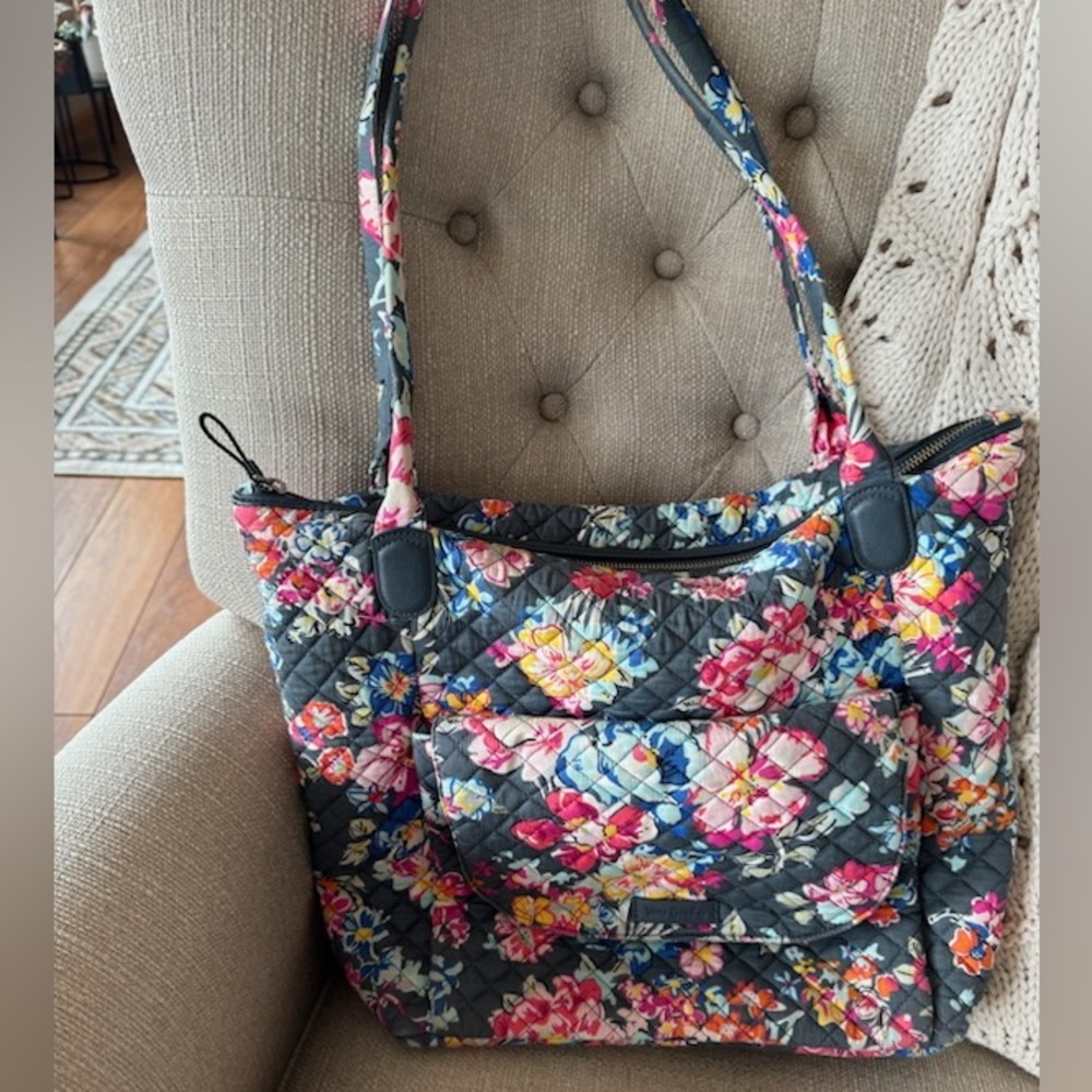 Vera Bradley tote bag